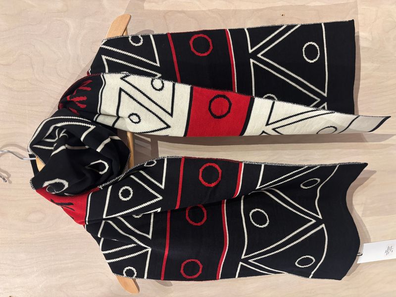Hearva scarf